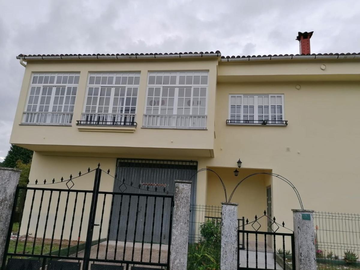 Alojamiento cerca de Padrón Santa María Exterior foto